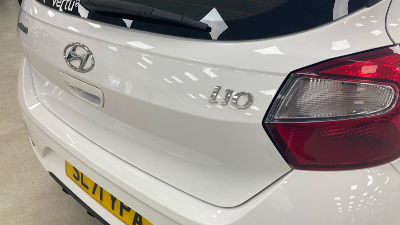 Hyundai i10 1.0 MPi SE Connect 5dr Petrol Hatchback